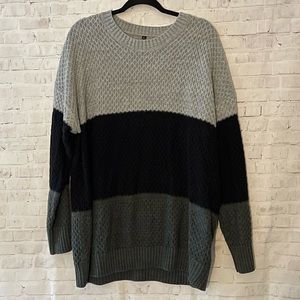 Amazon Essentials Colorblock Sweater